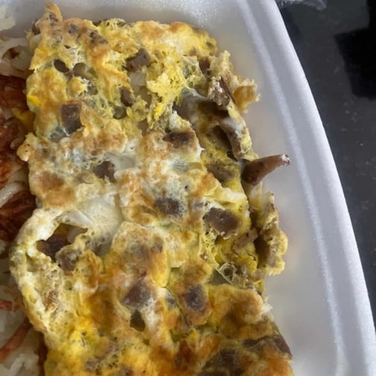 Delicious Omelet Creations for Breakfast and Brunch
