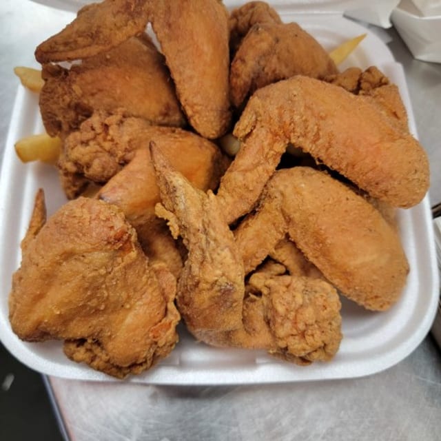 6 Wings with Fries.