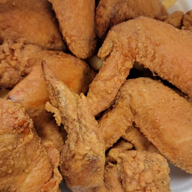 3 Wings with Fries.