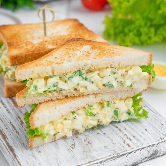 Egg and Pepper Sandwich.